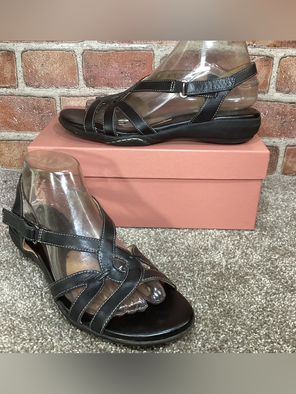Naturalizer Cooper Womens black slingback sandals size 8